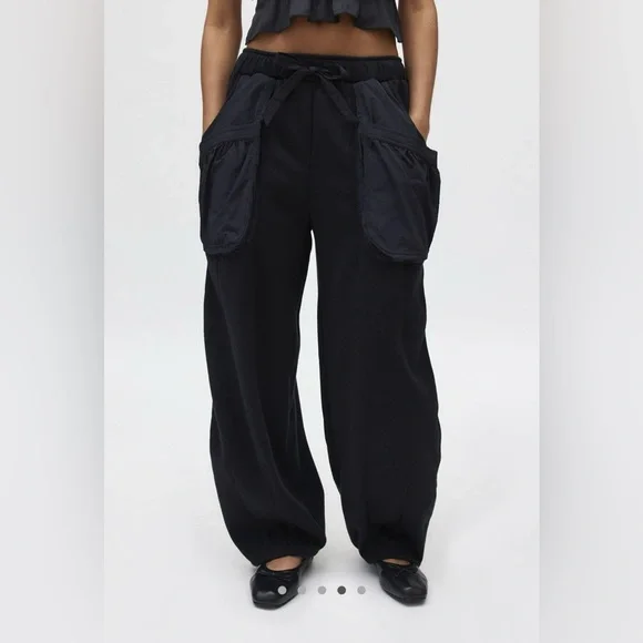 NWOT Urban Outfitters BDG Trish balloon jogger S - Picture 1 of 10